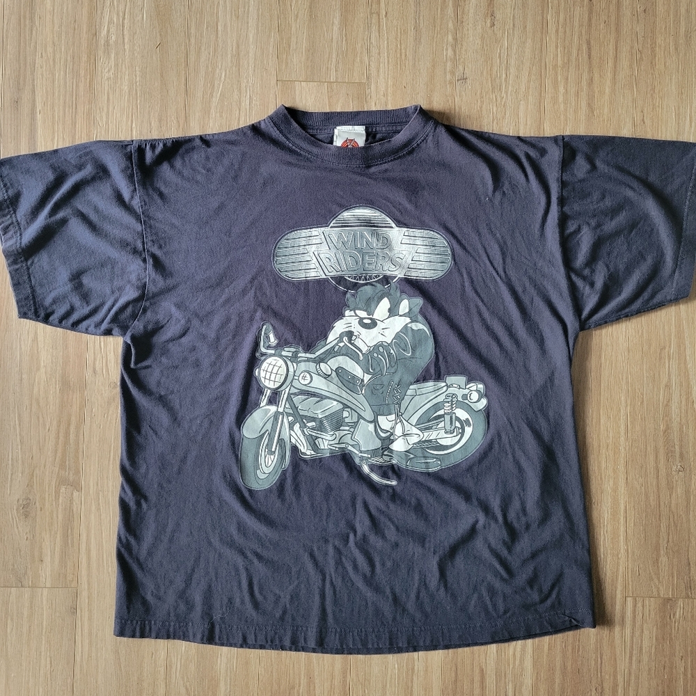 Looney tunes t-shirt